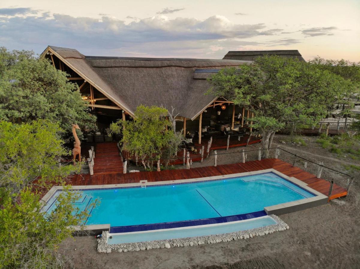 אוקאוקוג'ו Etosha Oberland Lodge מראה חיצוני תמונה