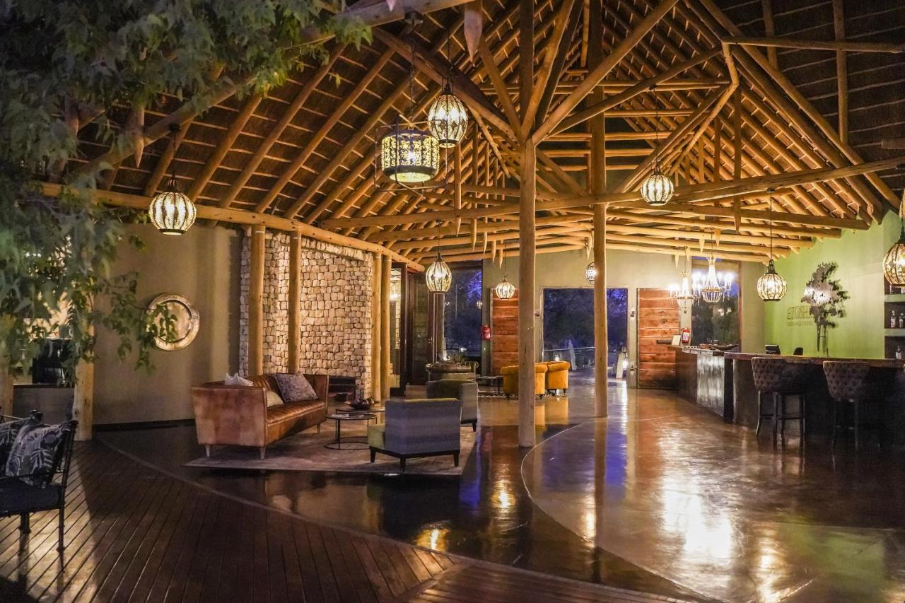 אוקאוקוג'ו Etosha Oberland Lodge מראה חיצוני תמונה
