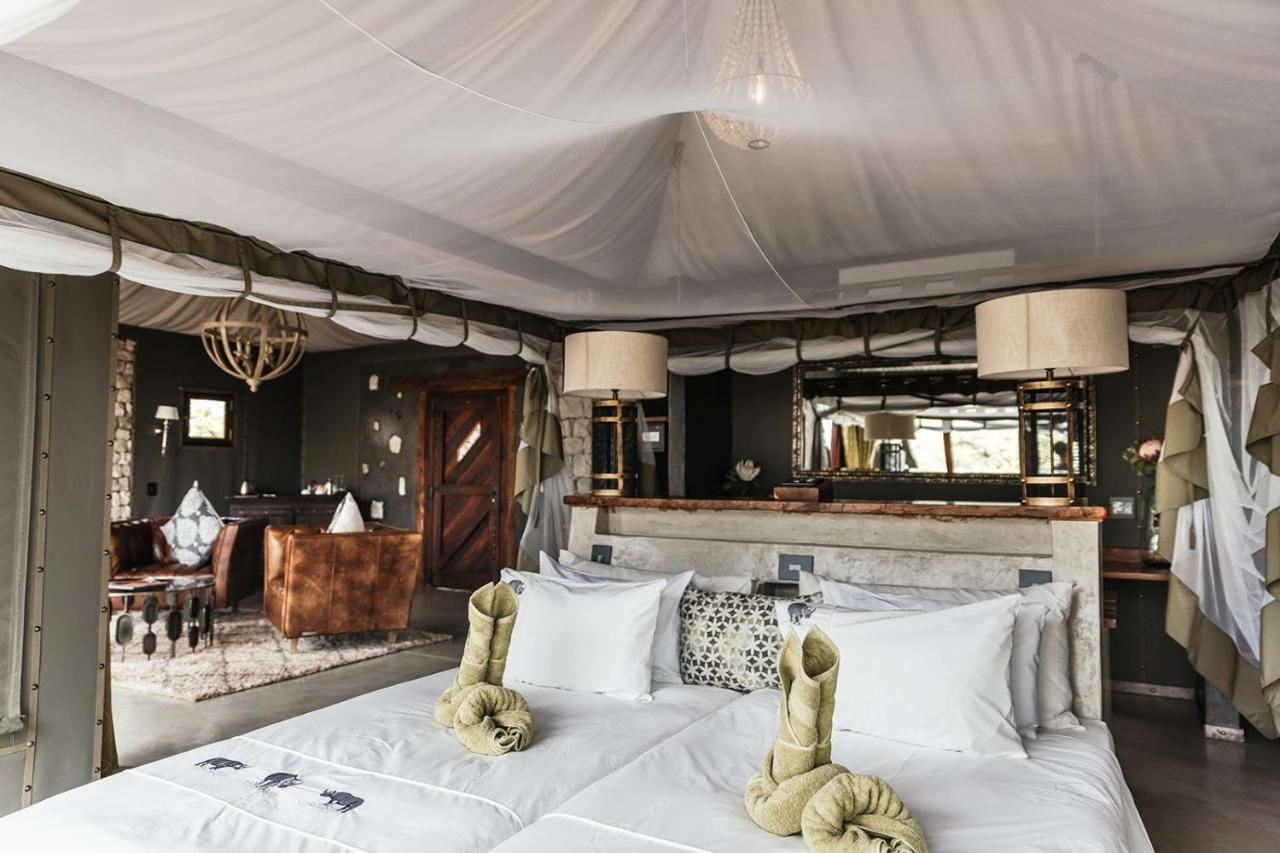 אוקאוקוג'ו Etosha Oberland Lodge מראה חיצוני תמונה