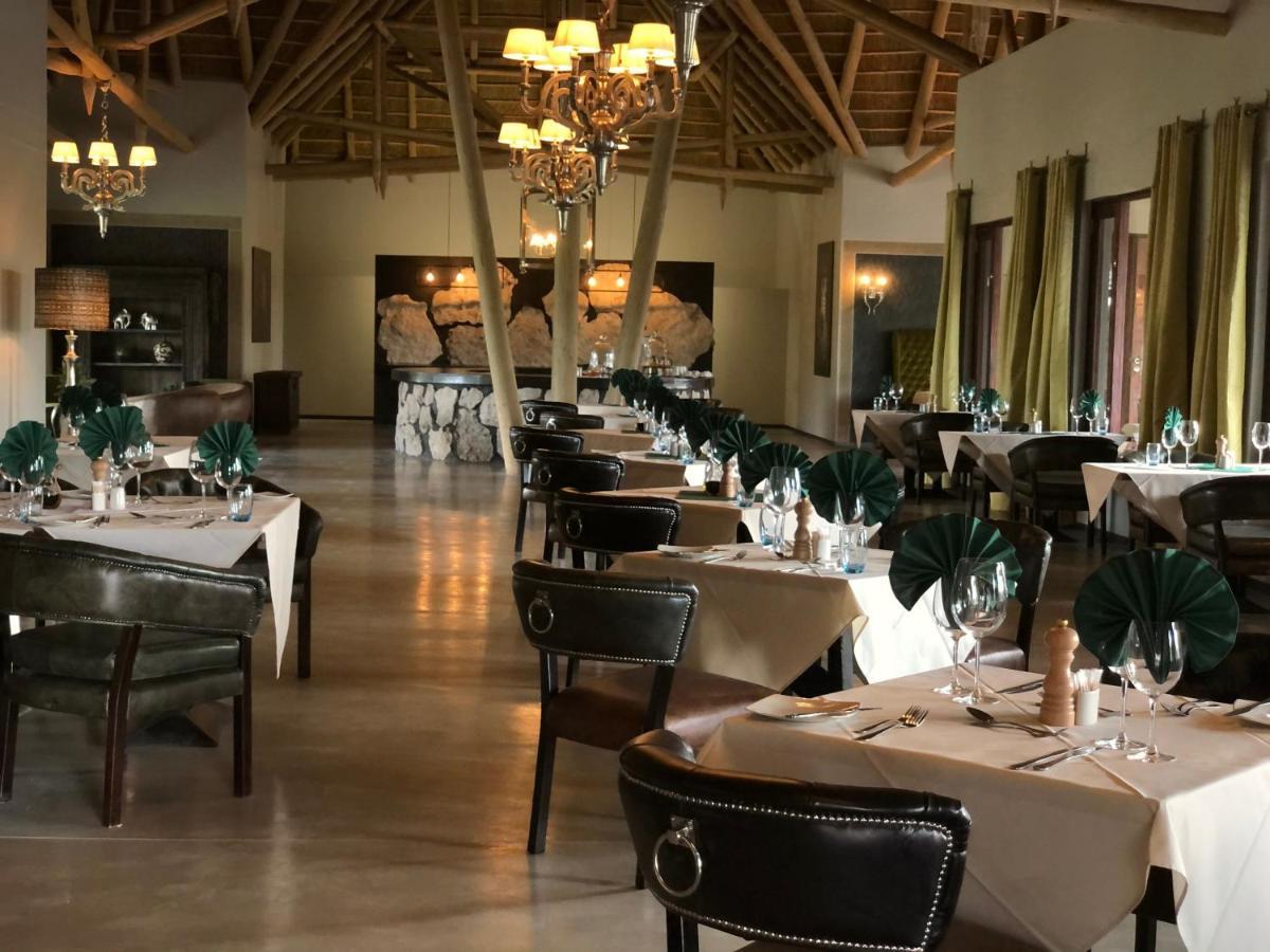 אוקאוקוג'ו Etosha Oberland Lodge מראה חיצוני תמונה