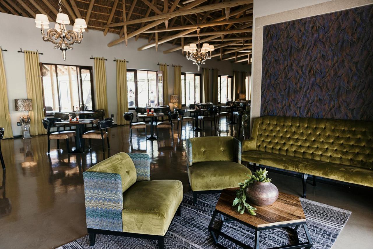 אוקאוקוג'ו Etosha Oberland Lodge מראה חיצוני תמונה